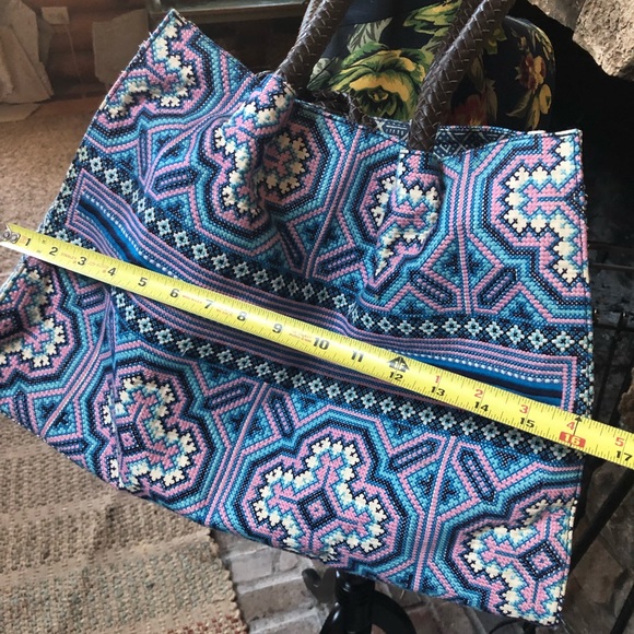 Large Bag - Picture 4 of 6